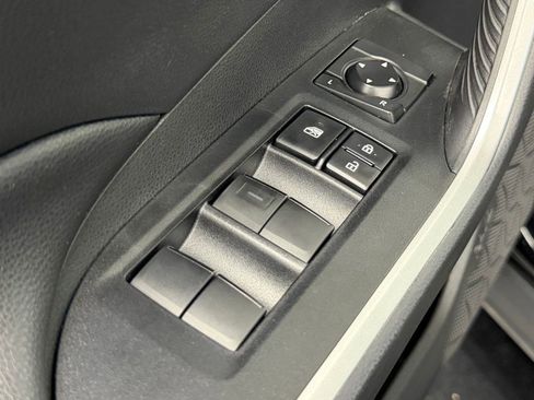 Used 2021 Toyota RAV4 XLE w/ Carpet Mat Package (TMS) AWD/4WD image 20