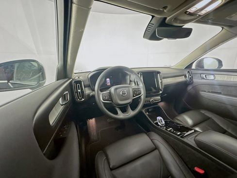 Used 2023 Volvo XC40 B5 Plus w/ Driver Assist Package image 18