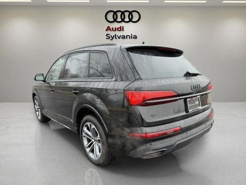 Used 2025 Audi Q7 2.0T Premium w/ Convenience Plus Package image 5