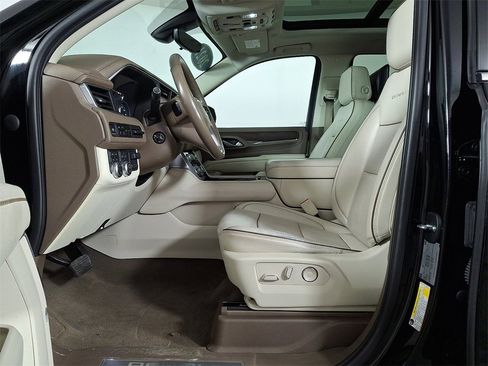 Used 2021 GMC Yukon Denali w/ Denali Ultimate Package image 18