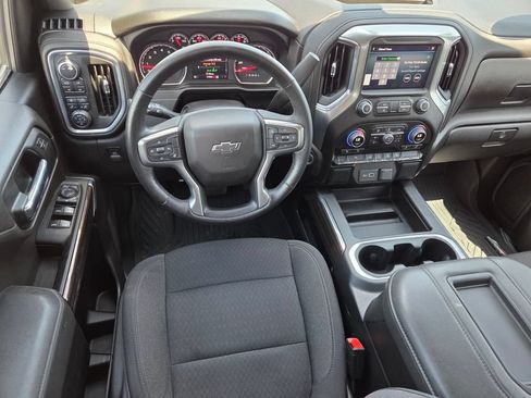 Used 2022 Chevrolet Silverado 1500 LT Trail Boss w/ Safety Package AWD/4WD image 9