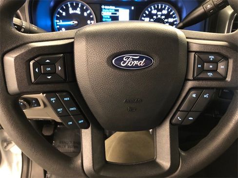 Used 2022 Ford F250 XLT w/ Black Appearance Package image 19