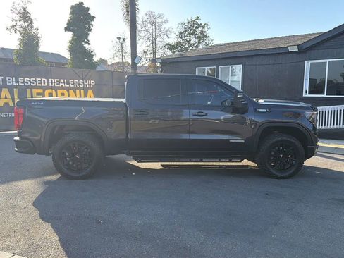 Used 2022 GMC Sierra 1500 Elevation w/ Max Trailering Package AWD/4WD image 9