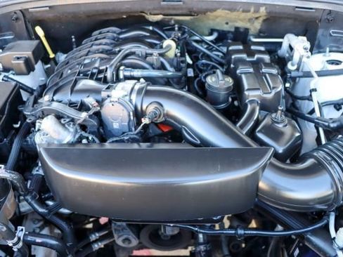 Used 2017 Jeep Grand Cherokee Limited image 42