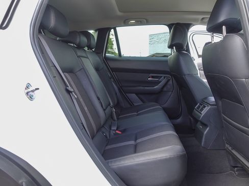 Used 2025 MAZDA CX-50 AWD 2.5 S w/ Premium Package image 16
