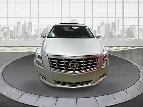 Used 2014 Cadillac XTS Luxury image 8