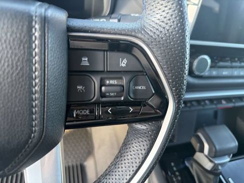 Used 2023 Toyota Tundra Platinum AWD/4WD image 18