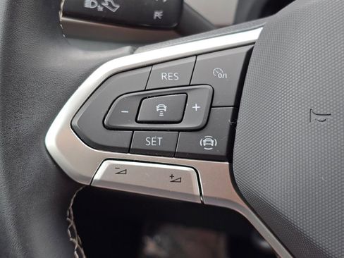 Used 2023 Volkswagen Atlas SE AWD/4WD image 11