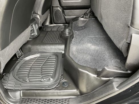 Used 2022 RAM 2500 Tradesman w/ Chrome Appearance Group image 36