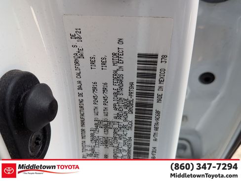 Certified 2022 Toyota Tacoma SR AWD/4WD image 38