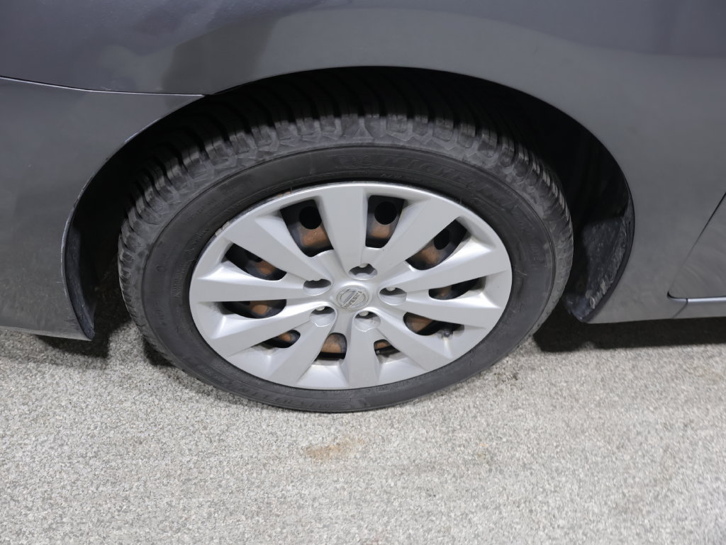 Used 2017 Nissan Sentra SV FWD image 9