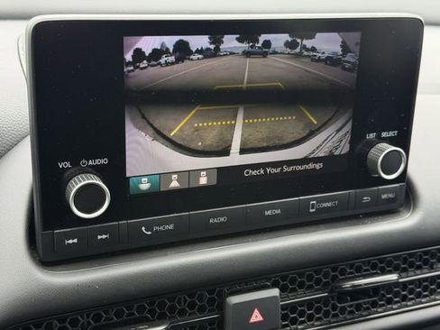 Used 2025 Honda HR-V LX image 17