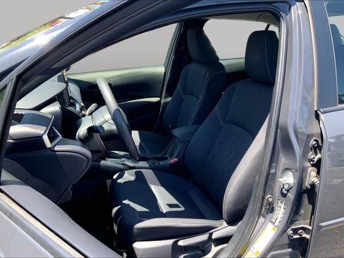 Used 2024 Toyota Corolla LE FWD image 7
