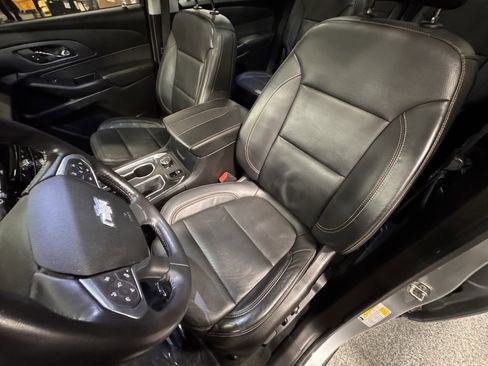 Used 2021 Chevrolet Traverse Premier w/ Redline Edition image 19