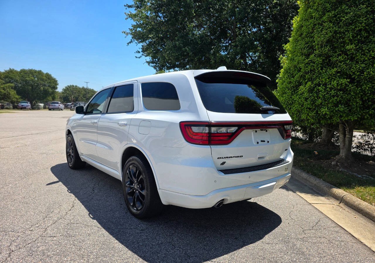 Used 2022 Dodge Durango GT w/ Blacktop Package AWD/4WD image 3