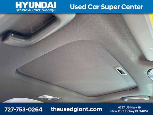 Used 2024 Hyundai Santa Cruz SEL w/ Activity Package image 10