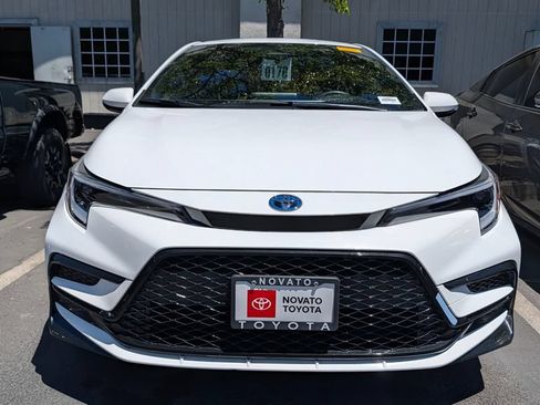 Used 2025 Toyota Corolla SE FWD image 5