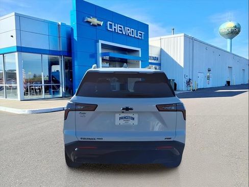 New 2026 Chevrolet Equinox RS image 4
