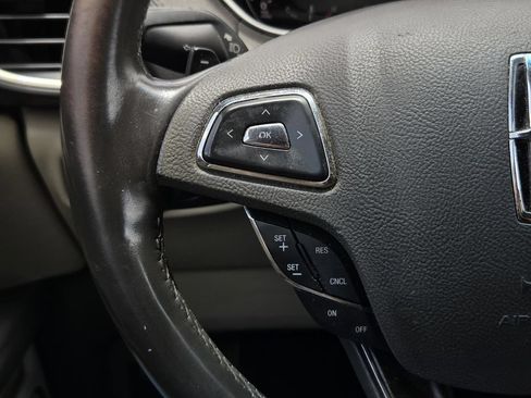 Used 2016 Lincoln MKX Select w/ Select Plus Package FWD image 18