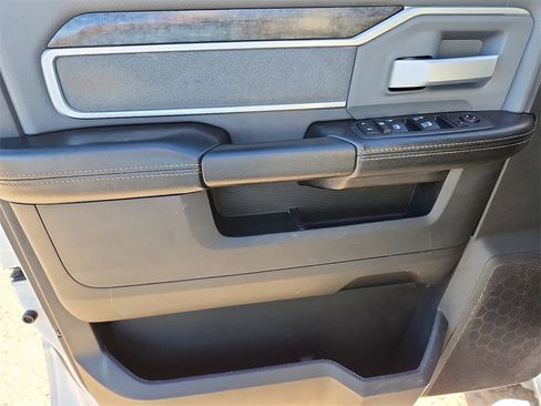 Used 2020 RAM 3500 Big Horn image 21