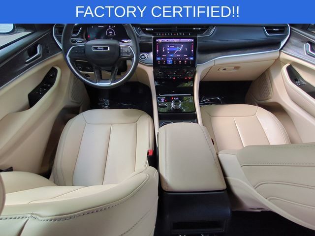 Certified 2025 Jeep Grand Cherokee Limited AWD/4WD image 33