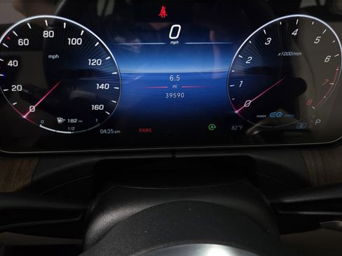 Used 2022 Mercedes-Benz C 300 Sedan image 34