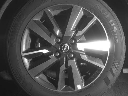 Used 2025 Nissan Versa SV image 12