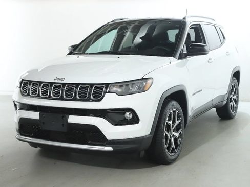 Used 2025 Jeep Compass Limited AWD/4WD image 4