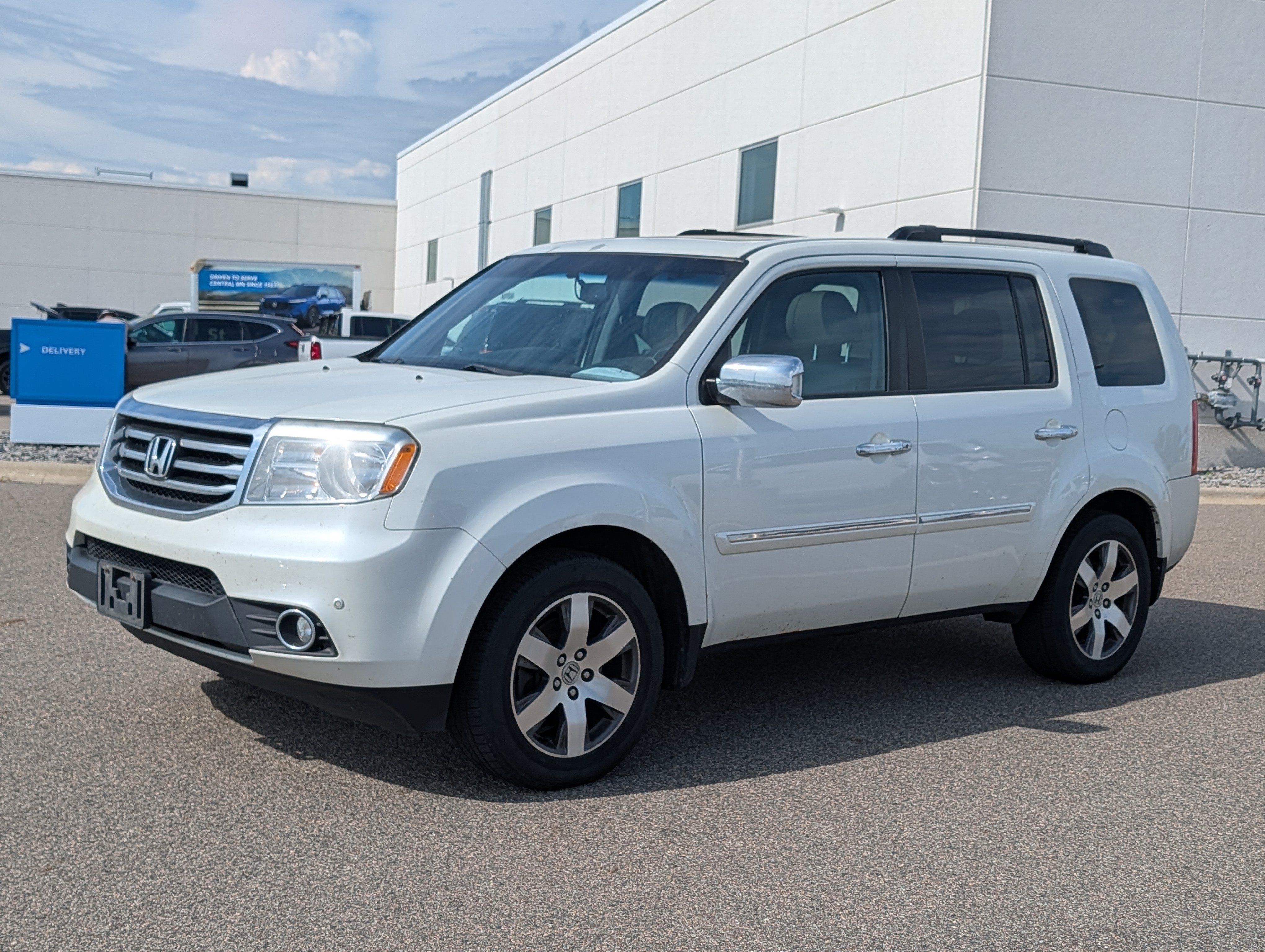 Used 2015 Honda Pilot Touring image 2