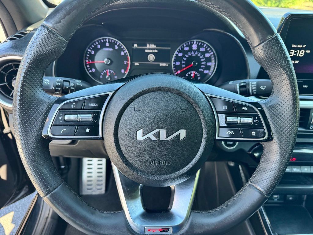 Used 2024 Kia Forte GT-Line w/ GT-Line Premium Package FWD image 13