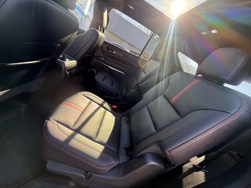 Used 2025 Chevrolet Traverse RS w/ LPO, Floor Liner Package image 16