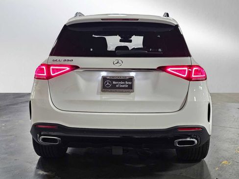 Used 2022 Mercedes-Benz GLE 350 w/ AMG Line Exterior image 4
