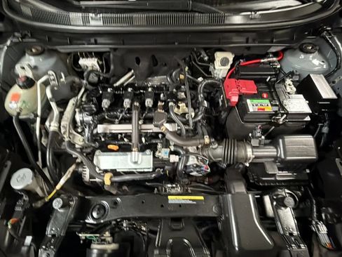 Used 2021 Nissan Kicks SR FWD image 21