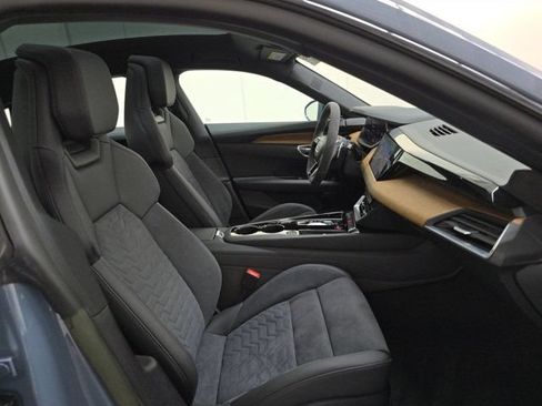 Used 2023 Audi e-tron GT Premium Plus AWD/4WD image 5