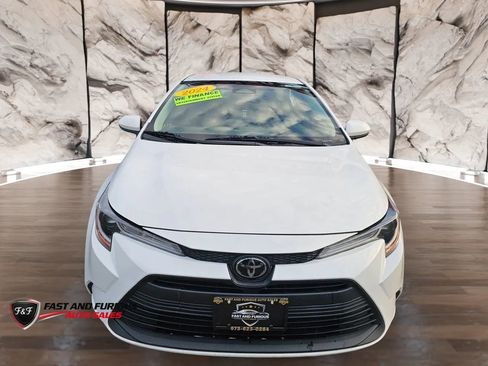 Used 2024 Toyota Corolla LE FWD image 3