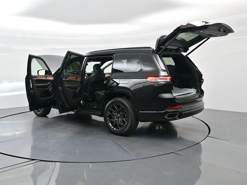 New 2025 Jeep Grand Cherokee L Summit image 37