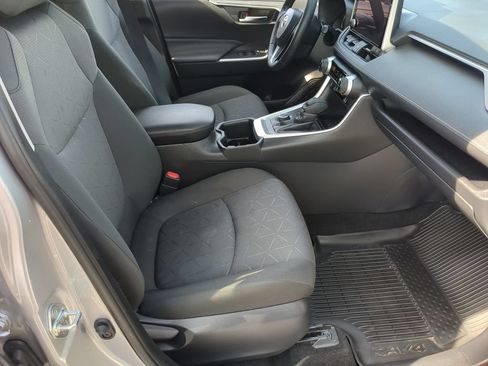 Used 2025 Toyota RAV4 XLE w/ Convenience Package AWD/4WD image 22