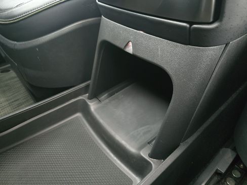 Used 2023 Rivian R1S Adventure AWD/4WD image 33