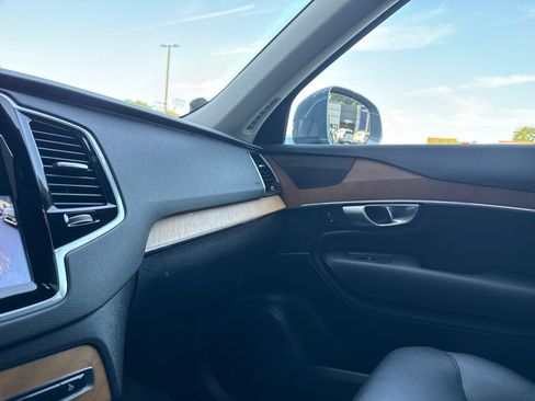 Certified 2023 Volvo XC90 B6 Plus w/ Protection Package Premier AWD/4WD image 19