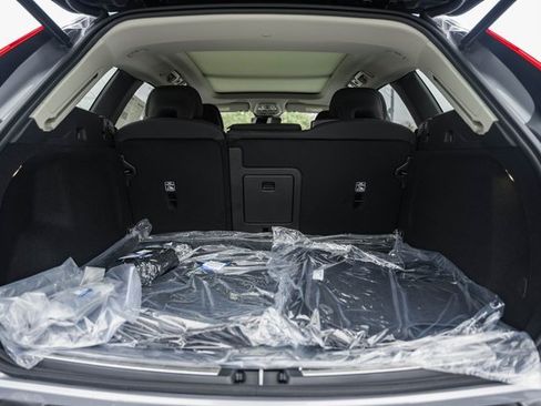 New 2026 Volvo XC60 B5 Plus w/ Protection Package Premier image 9