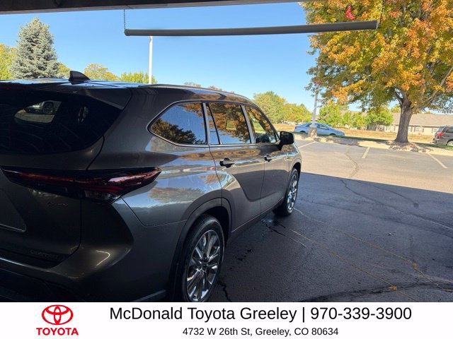 Certified 2026 Toyota Highlander Limited AWD/4WD image 5