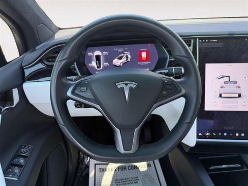 Used 2018 Tesla Model X 75D AWD/4WD image 13