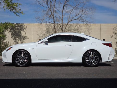 Used 2016 Lexus RC 200t RWD image 7