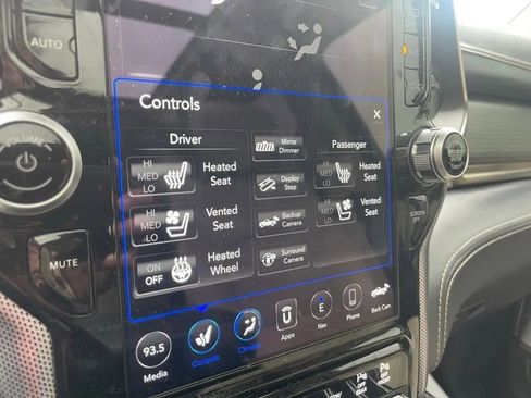 Used 2019 RAM 1500 Limited AWD/4WD image 28