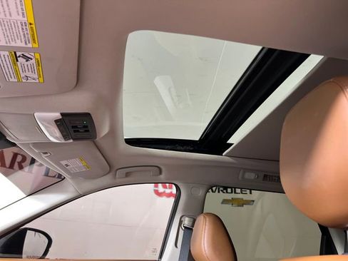 Used 2024 Nissan Pathfinder Platinum w/ Cargo Package image 21