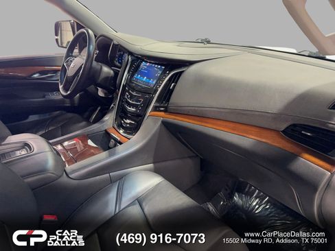 Used 2019 Cadillac Escalade Luxury RWD image 28