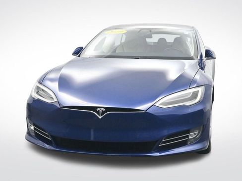 Used 2019 Tesla Model S Standard Range AWD/4WD image 2