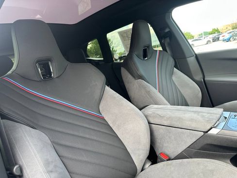 New 2026 BMW iX xDrive60 w/ M Sport Package AWD/4WD image 26