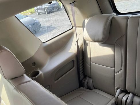 Used 2020 GMC Yukon SLT w/ Open Road Package image 17