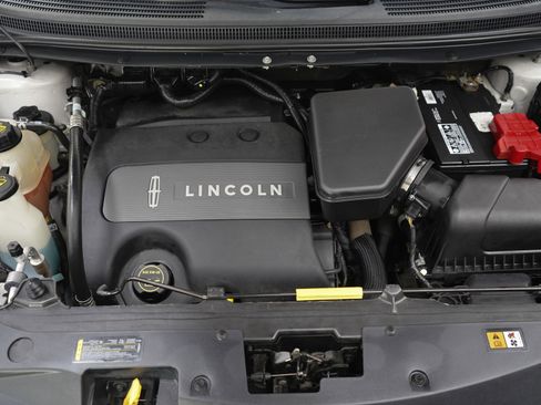 Used 2014 Lincoln MKX AWD w/ Equipment Group 102A image 31